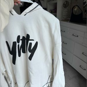 Yitty Sweatshirt
